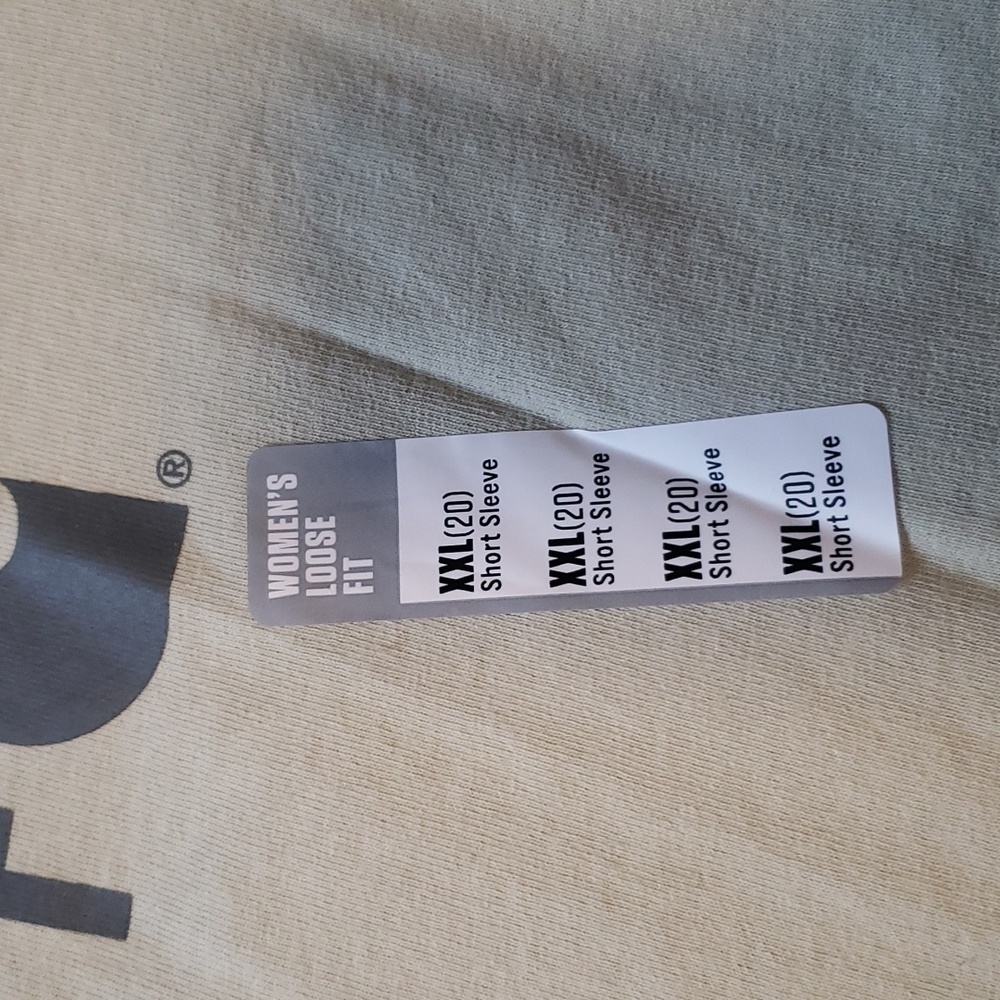 Womens Carhartt Tshirt - Picture 3 of 5